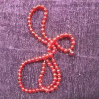 تسبیح سندلوس قرمز آلمانی|کلکسیون اشیاء عتیقه|پرند, فاز ۳|دیوار