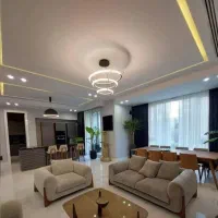 99متر-سالن-پرده-خور-تک-واحدی-خطی-رو-به-آفتاب