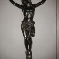 مجسمه عیسی مسیح خیلی قدیمی