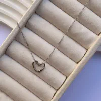 اکسسوری گوشواره دستبند انگشتر گردنبند‌