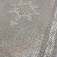 یک تخته فرش ماشینی ۹متری ریزه ماهی ۷۰۰شانه