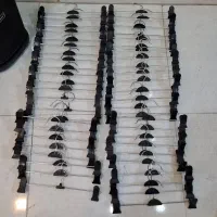 تعدادی چوب لباسی و رگال دیواری بوتیک نصف قیمت خرید|فروشگاه و مغازه|شیراز, شهرک فرهنگیان|دیوار