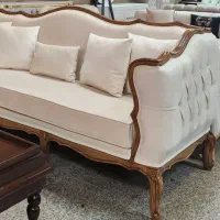 ست مبلمان و میز نهار خوری کنسول میز جدام می‌فروشم