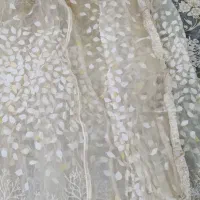 پرده حریر و لباس مجلسی