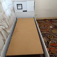 تخت یک نفره بزرگسال ۲در۹۰هم اه تشک|تخت و سرویس خواب|شاهین‌شهر, مخابرات (شهید بهشتی)|دیوار