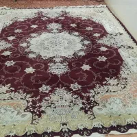دوتخته فرش ماشینی قرمزوسفید سالم فروشی زیر قیمت|فرش|تهران, اتحاد|دیوار