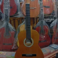 گیتار والنسیا