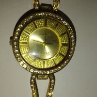 ساعت شیک زیبا