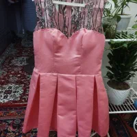 پیراهن مجلسی|لباس|خسروشاه, |دیوار