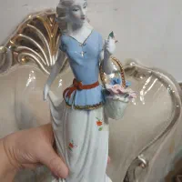 مجسمه چینی دختر سبد به دست|مجسمه، تندیس، ماکت|رباطکریم, شترخوار|دیوار