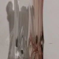 گلدان شیشه‌ای قدیمی ، پیش از سال ۱۹۷۰ میلادی