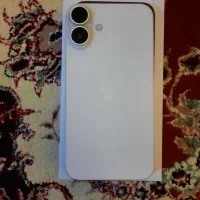 ایفون xr در فریم 16 نرمال