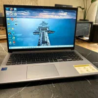 لپ‌تاپ اسوس در حد نو، کم‌کارکرد واقعی و تمیز