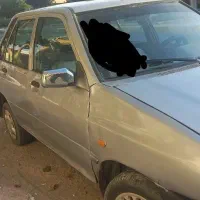 پراید نقره ای دیروز خودم همه شورنگ زدم بخاطرزیبایی