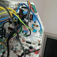 نصاب و تعمیر اسپیلت برقکار ساختمان تضمینی|خدمات پیشه و مهارت|زاهدان, |دیوار