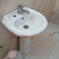 روشویی همراه با شیر