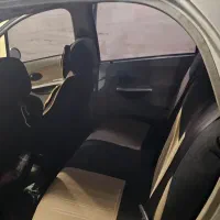 ام وی ام 110 کم کارکرد بی رنگ عروسک