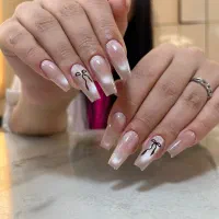 کاشت ناخن صدرا|خدمات آرایشگری و زیبایی|صدرا-فارس, فاز ۱|دیوار