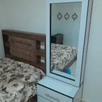 تخت ۱/۵ نفره با میز اینه