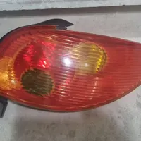چراغ عقب 206|قطعات یدکی و لوازم جانبی|رشت, فلسطین|دیوار