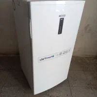 فریزر تک کوچک مینی پنج ۵کشو ۹فوت نفراست بدونه برفک