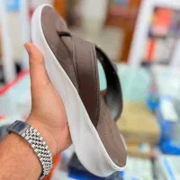 دمپایی|کیف، کفش، کمربند|کنارک, |دیوار