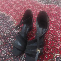 کفش سایز ۳۸
