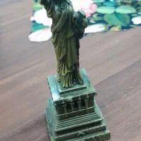 مجسمه آزادی فلزی سنگین