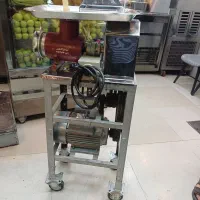 چرخ گوشت(صنعتی۳۲)|خردکن، آسیاب، غذاساز|اصفهان, نقش جهان|دیوار