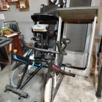 دوتا دوچرخه اسپینینگ و دو تا تردمیل