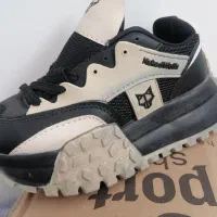 کفش|کیف، کفش، کمربند|گناباد, |دیوار