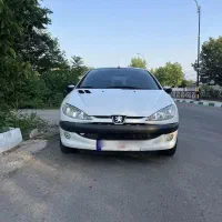 ۲۰۶ اس دی v8 موتور بزرگ