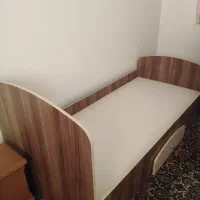 تختخواب تک نفره چوبی|تخت و سرویس خواب|قم, دورشهر|دیوار