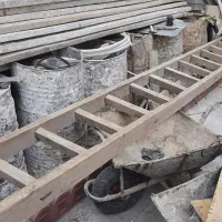 تخته بشقه نردبان