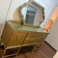 کنسول و آینه