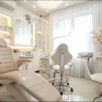 استخدام دستیار کلینیک زیبایی با حقوق حد اکثر ۳۵ م