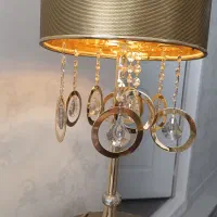 آباژور آباژر کنار سالنی طرح لوستری ست طلایی شیک|چراغ خواب و آباژور|قم, عمار یاسر|دیوار