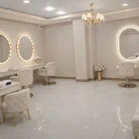 نیازمند ناخن کار در سالن زیبایی