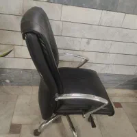 میز مدیریت ، گاز ، قفسه فروشگاه ، کابینت فلز ، فرش