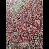 یک عدد فرش و متر ی ماشین
