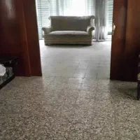 خانه ویلایی/ دو طبقه مستقل/ لوکیشن /۳۰۰ متر بنا