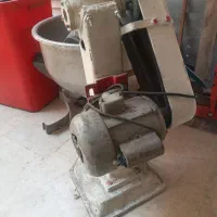 وسایل قنادی خمیرگیر،وردنه برقی|فروشگاه و مغازه|قزوین, |دیوار