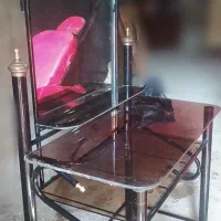 صندلی و آینه|آرایشگاه و سالن‌های زیبایی|زبرخان, |دیوار