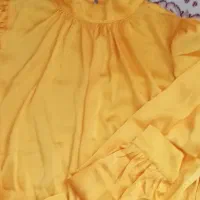 چند تیکه لباس نو