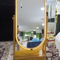 آینه پایه دار با کشو و نور