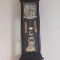 ساعت دیواری کاملا سالم