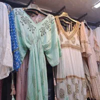 فروشنده  وخیاط پوشاک زنانه