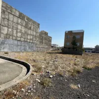 ۲۰۰متر زمین اندیشه براصلی شهرک(نیلوفر)۳نبش ۴۲متری