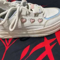 کفش اسپرت در حد نو