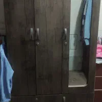 کمد لباسی جادار و سالم